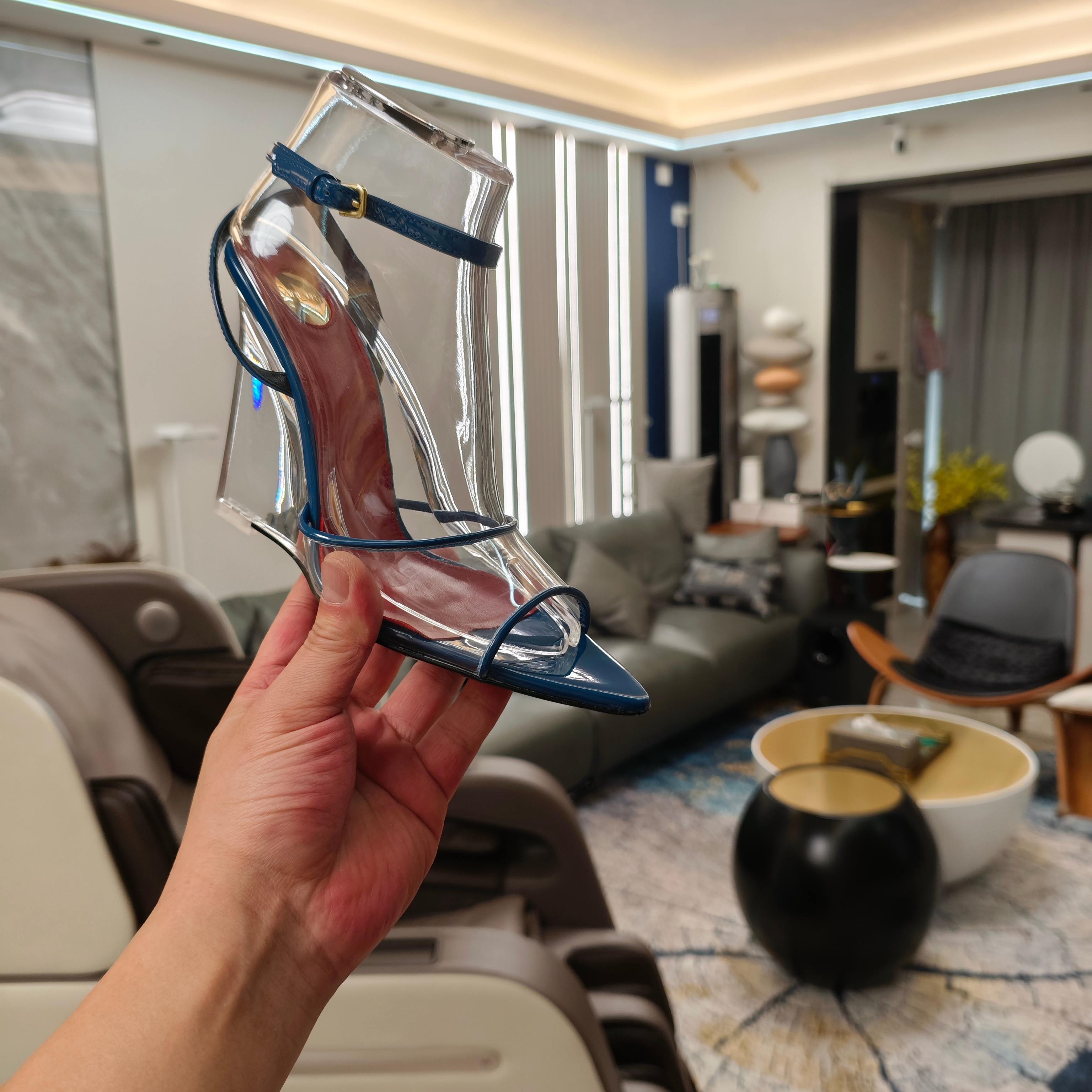 Women Y*SL Top Pumps