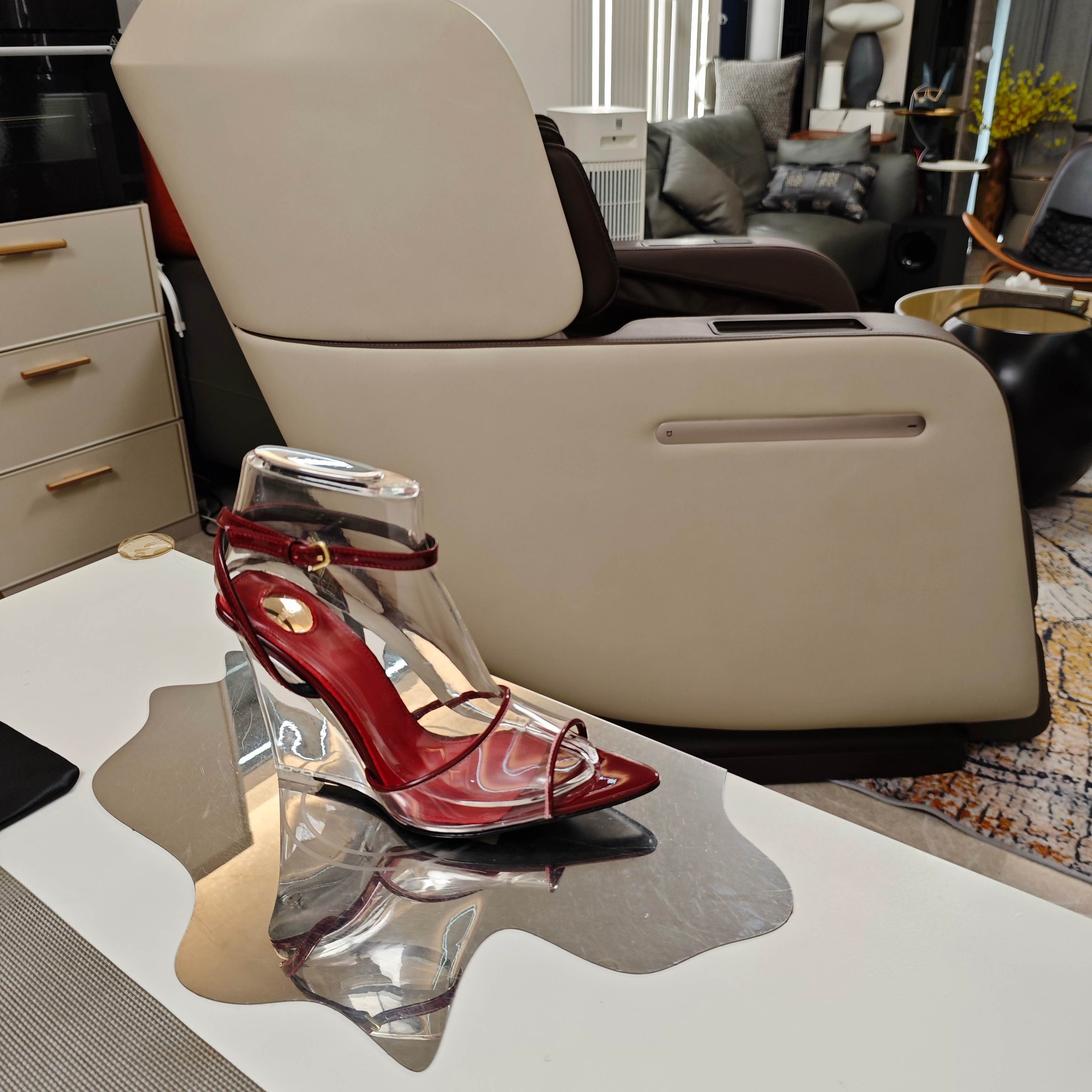 Women Y*SL Top Pumps