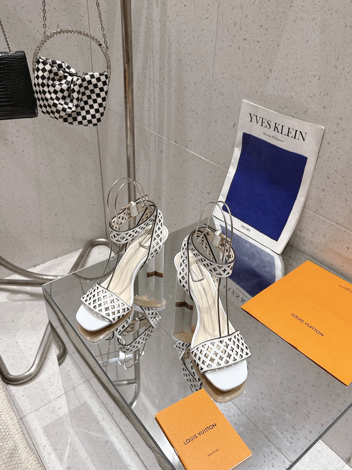 Women L*ouis V*uitton Top Sandals