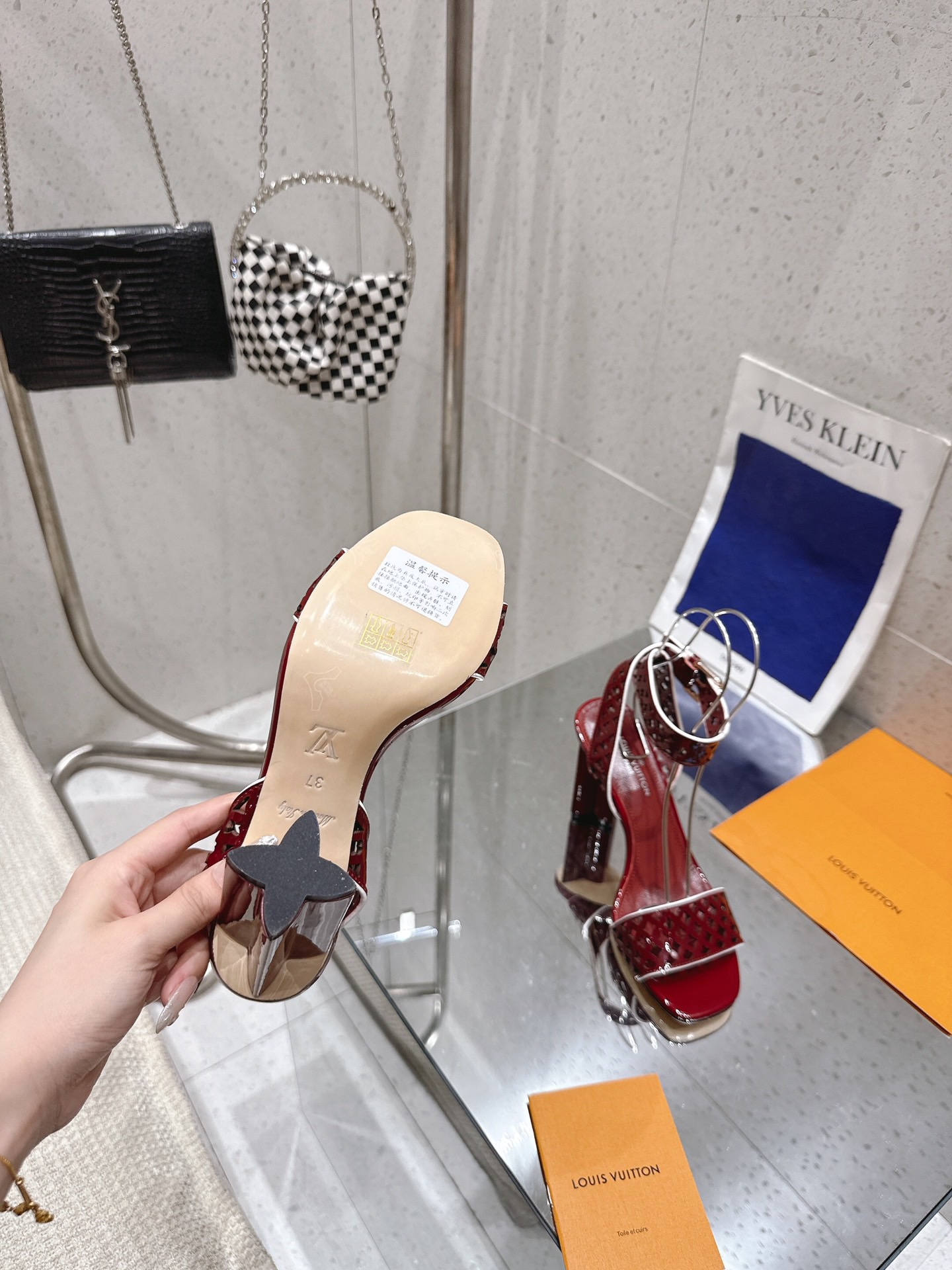 Women L*ouis V*uitton Top Sandals