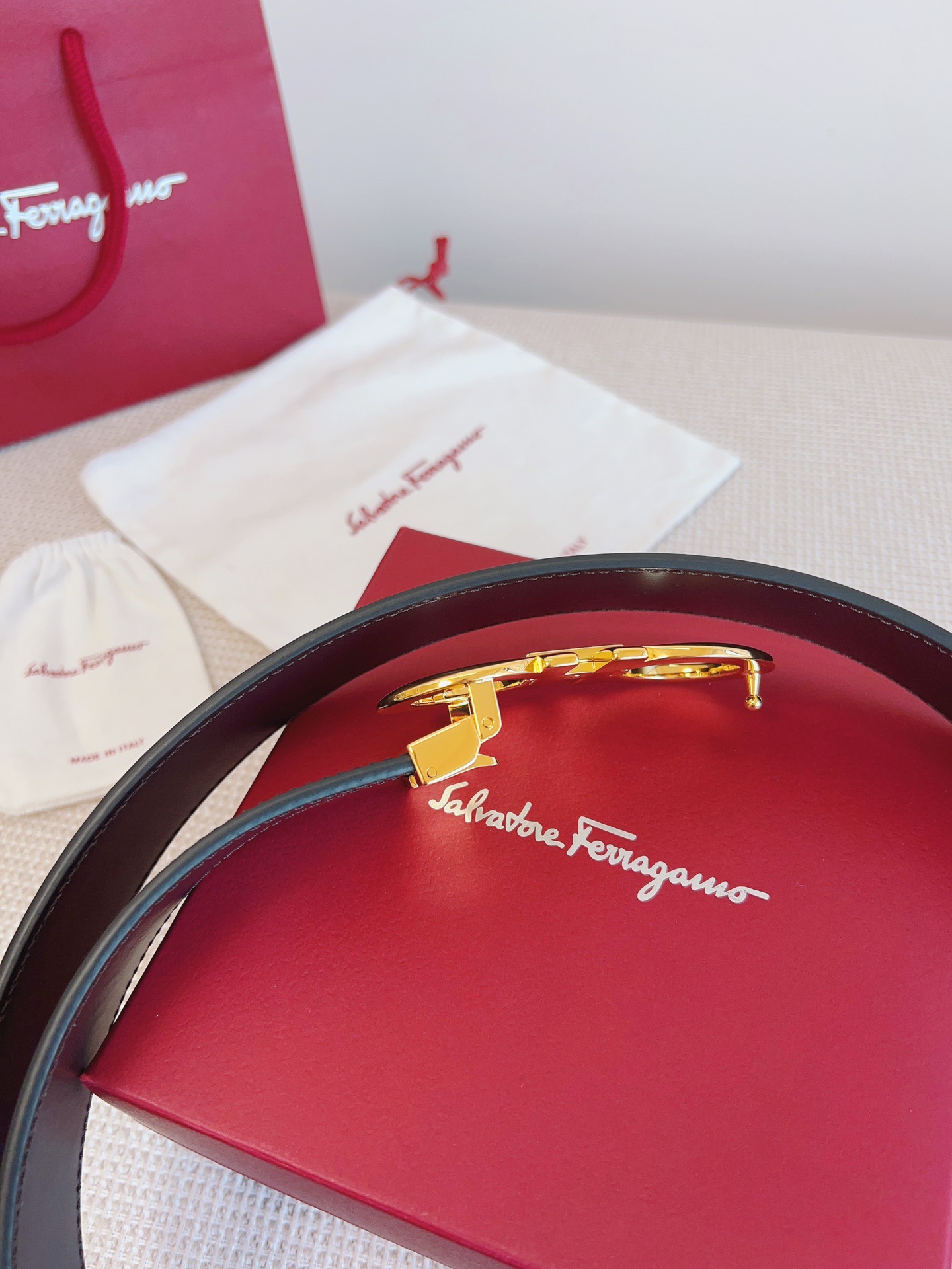 F*erragamo Top Version