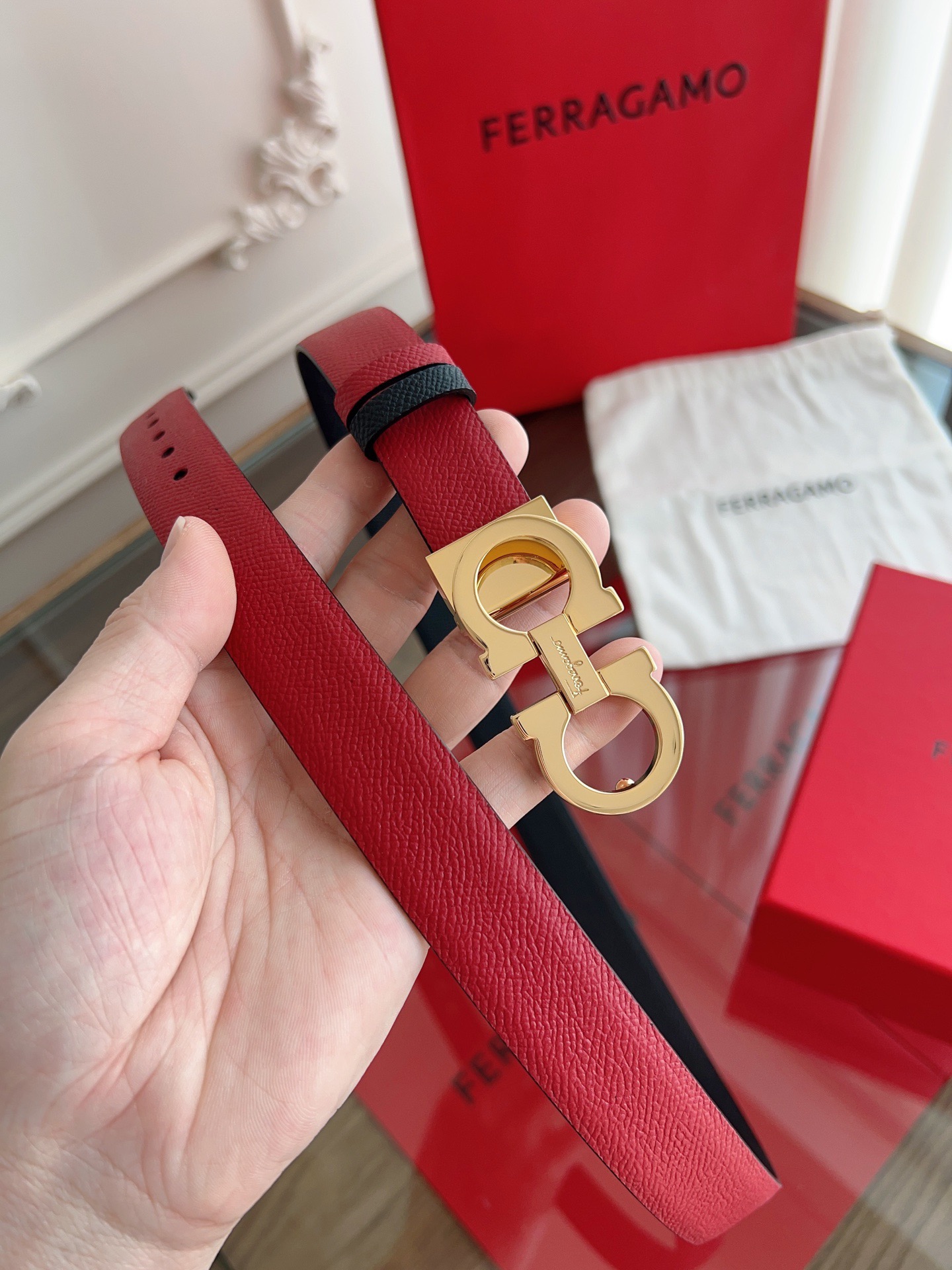 F*erragamo Top Version