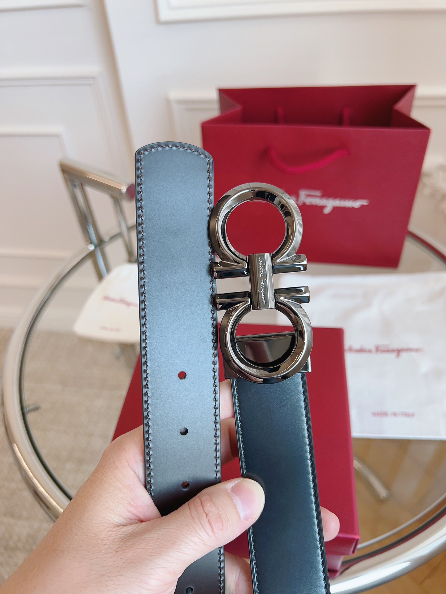 F*erragamo Top Version