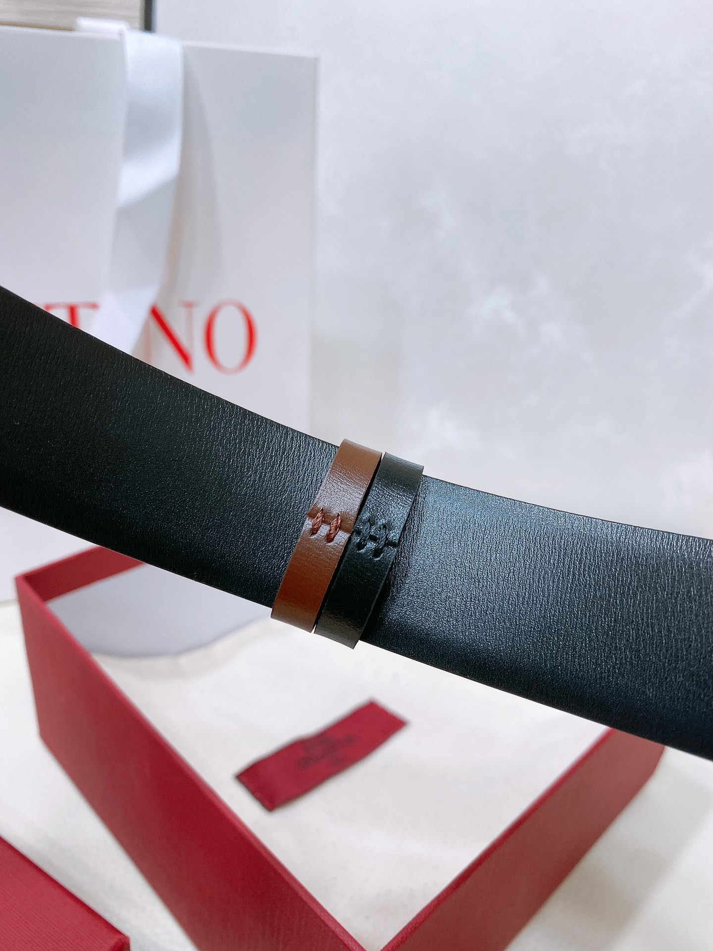 V*alentino Belts Top Quality