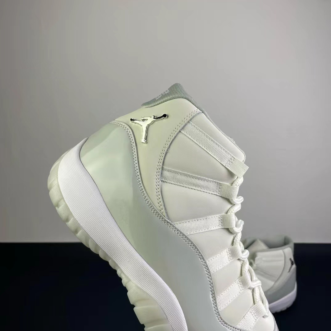 NIKE Air Jordan 11()