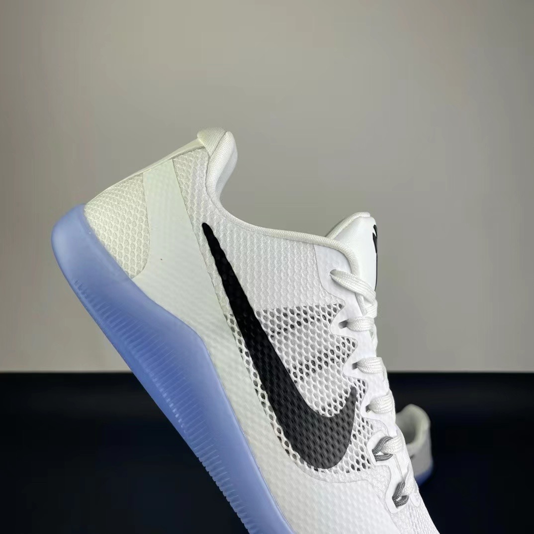 Nike zoom kobe11