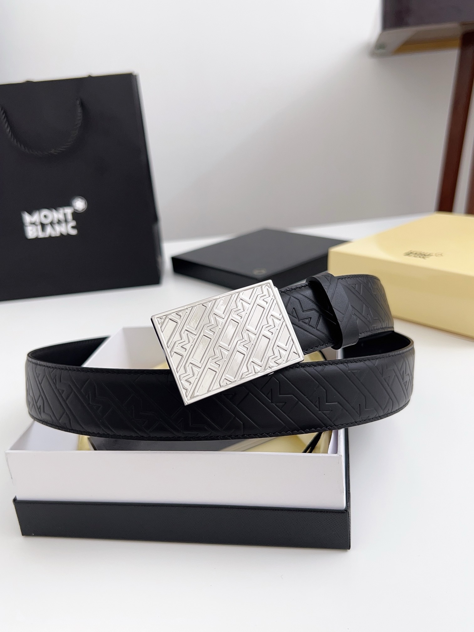 M*ontblanc Belts Top Quality