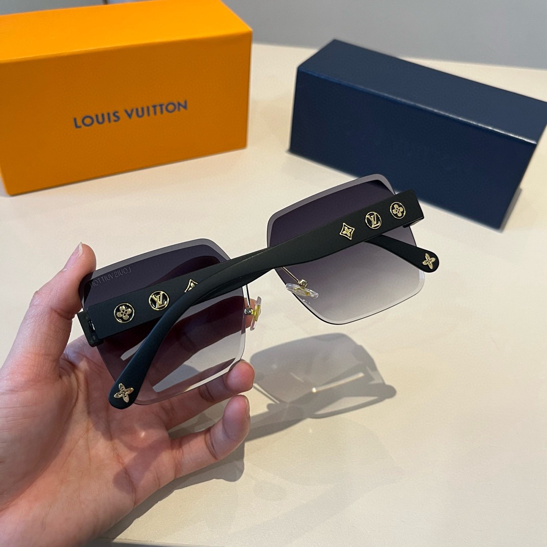 L*ouis V*uitton Glasses