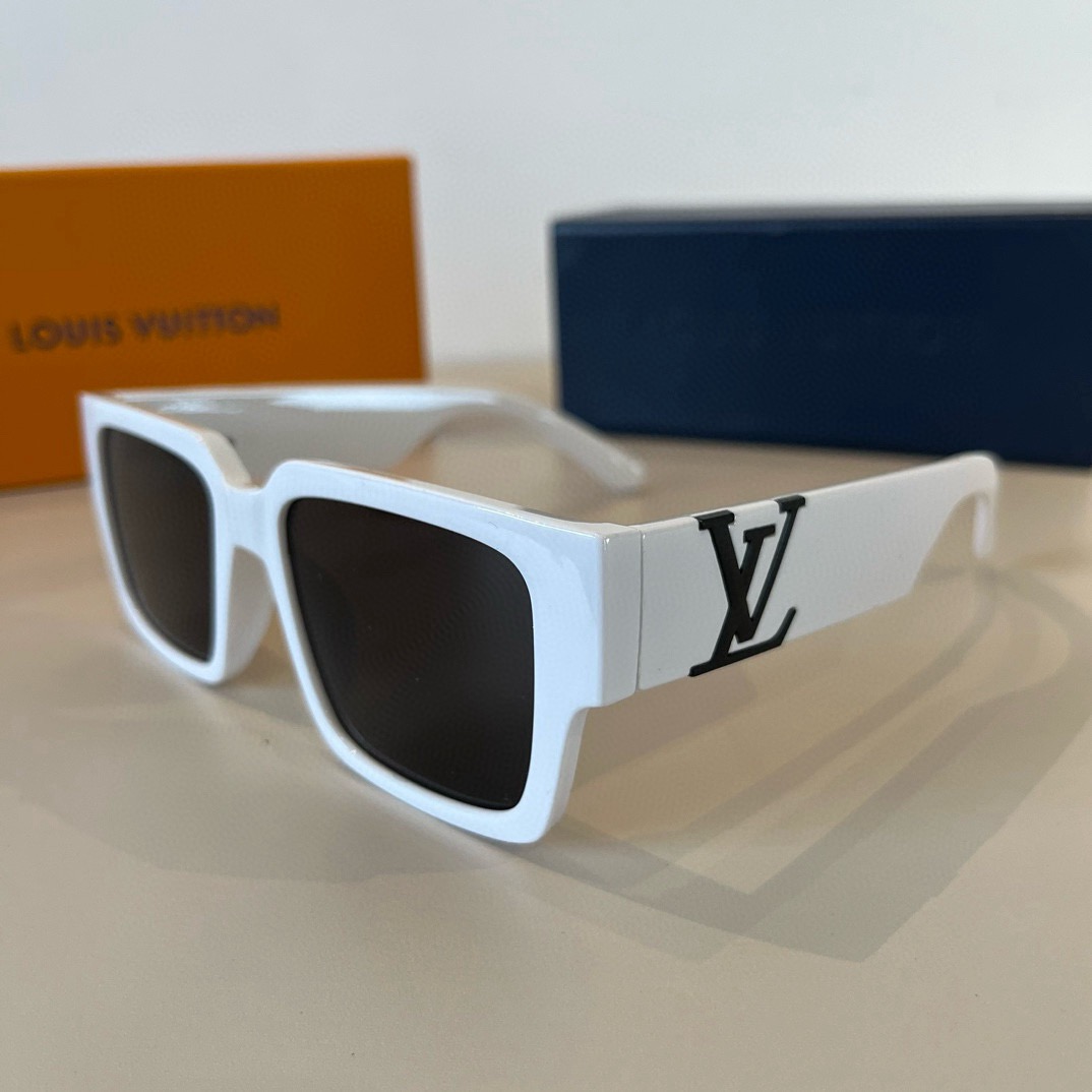 L*ouis V*uitton Glasses