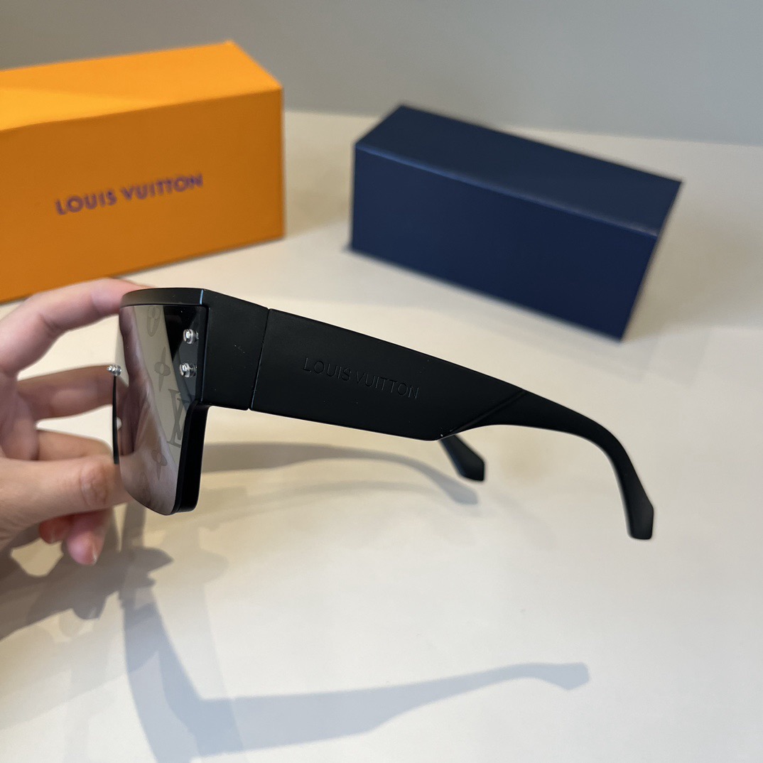 L*ouis V*uitton Glasses