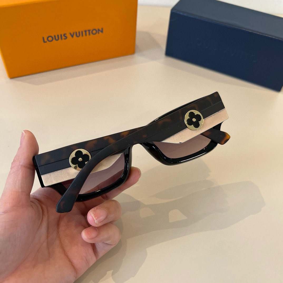 L*ouis V*uitton Glasses