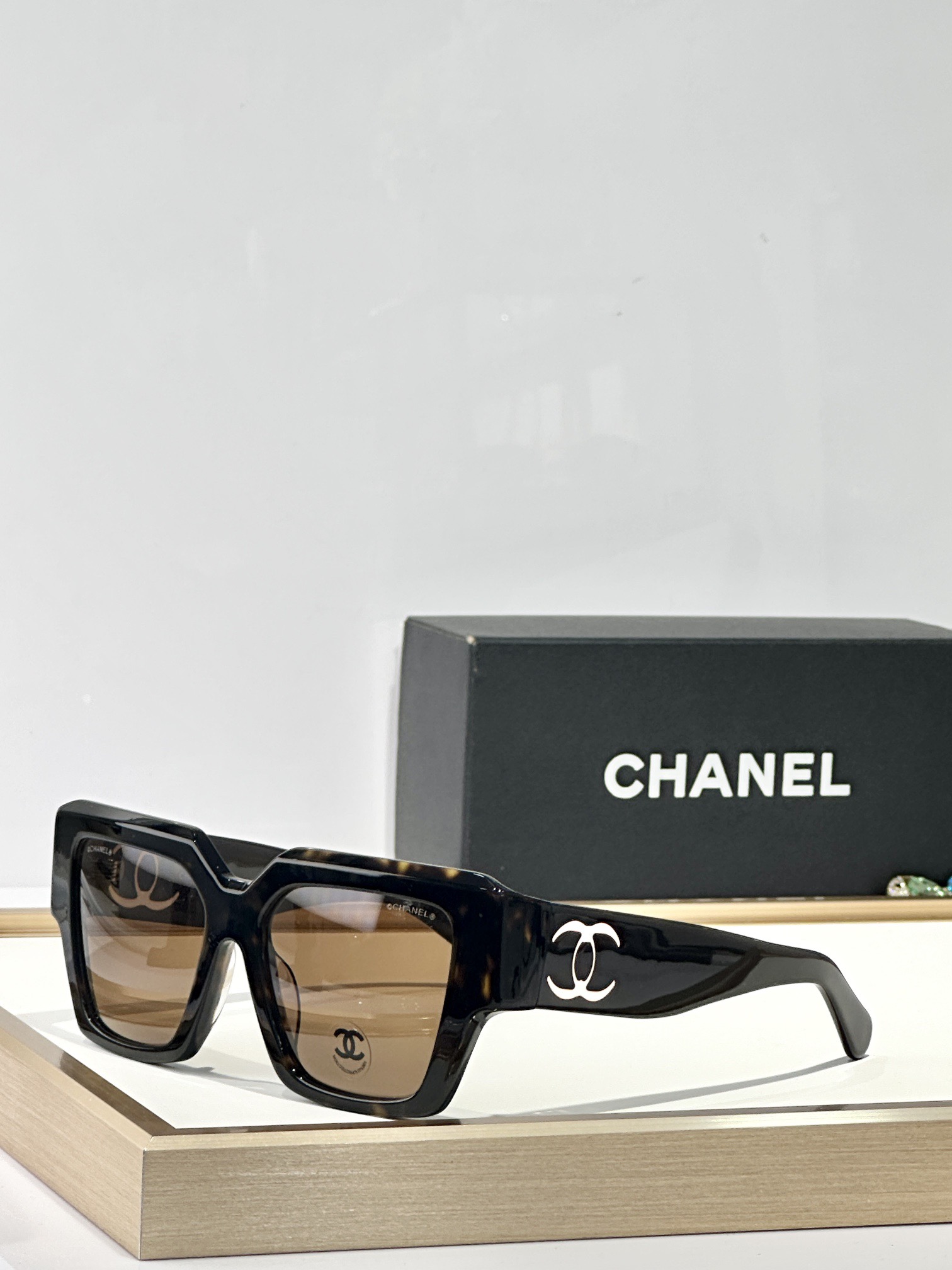 Top Quality C*hanel Glasses