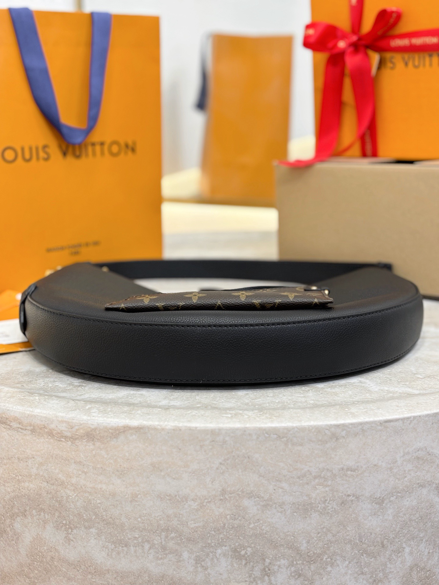 L*ouis V*uitton Top Bag