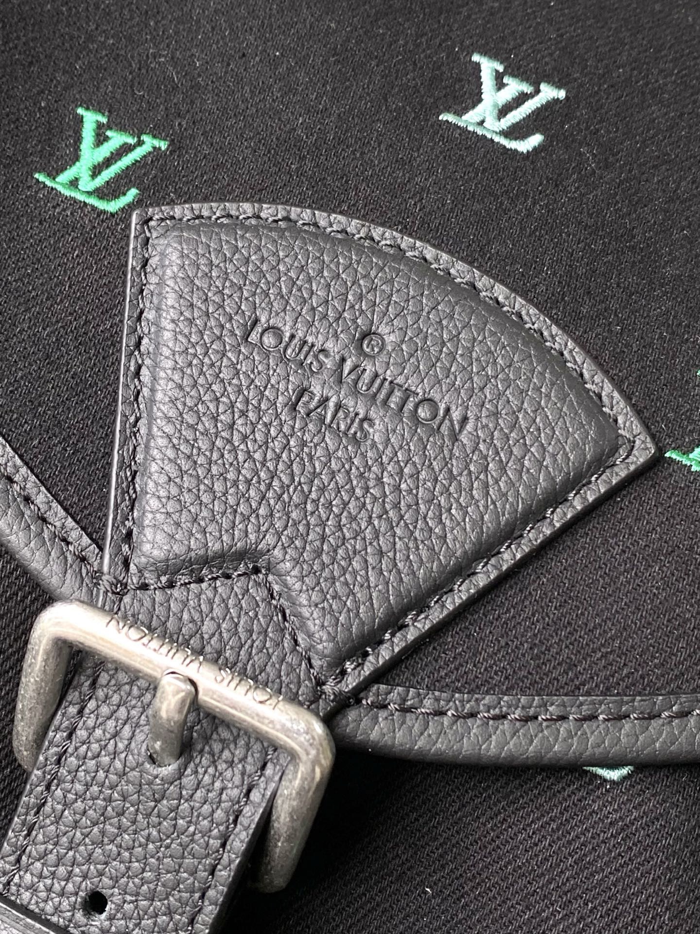 L*ouis V*uitton Top Bag