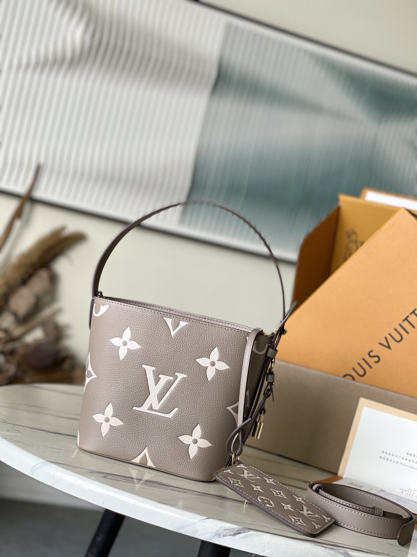 L*ouis V*uitton Top Bag