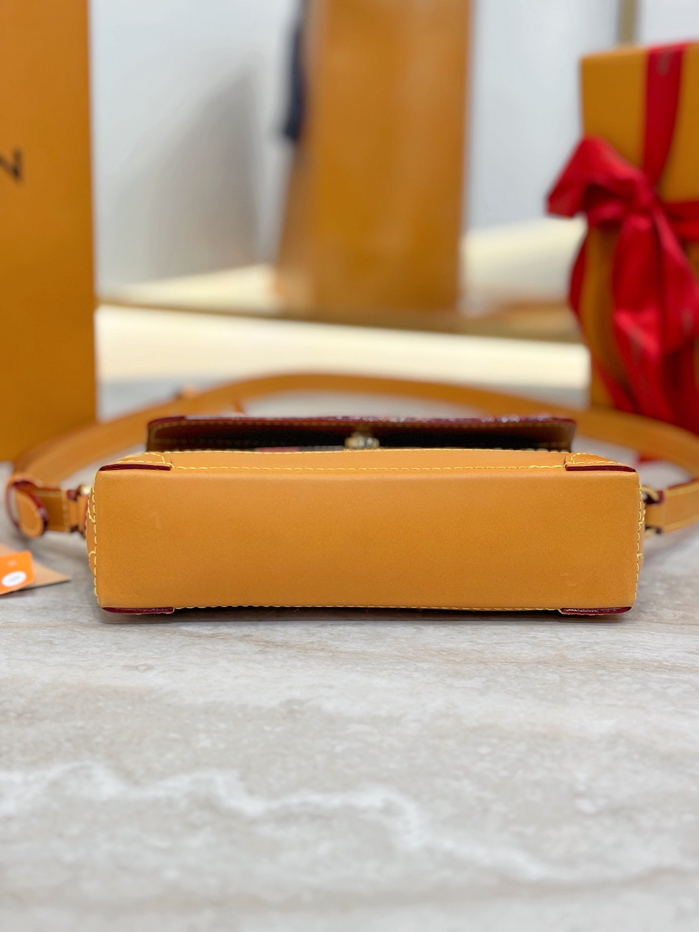 L*ouis V*uitton Top Bag