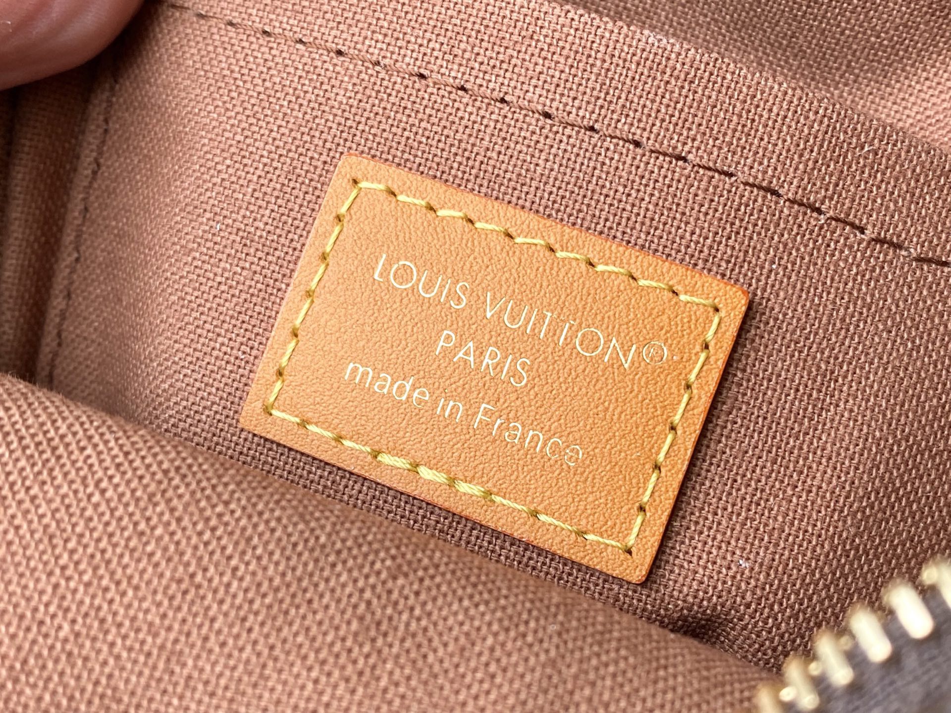 L*ouis V*uitton Top Bag