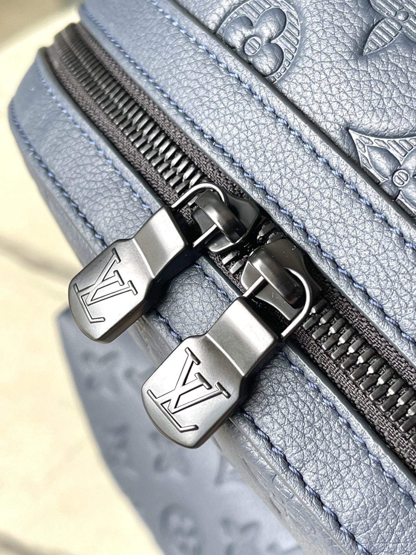 L*ouis V*uitton Top Bag