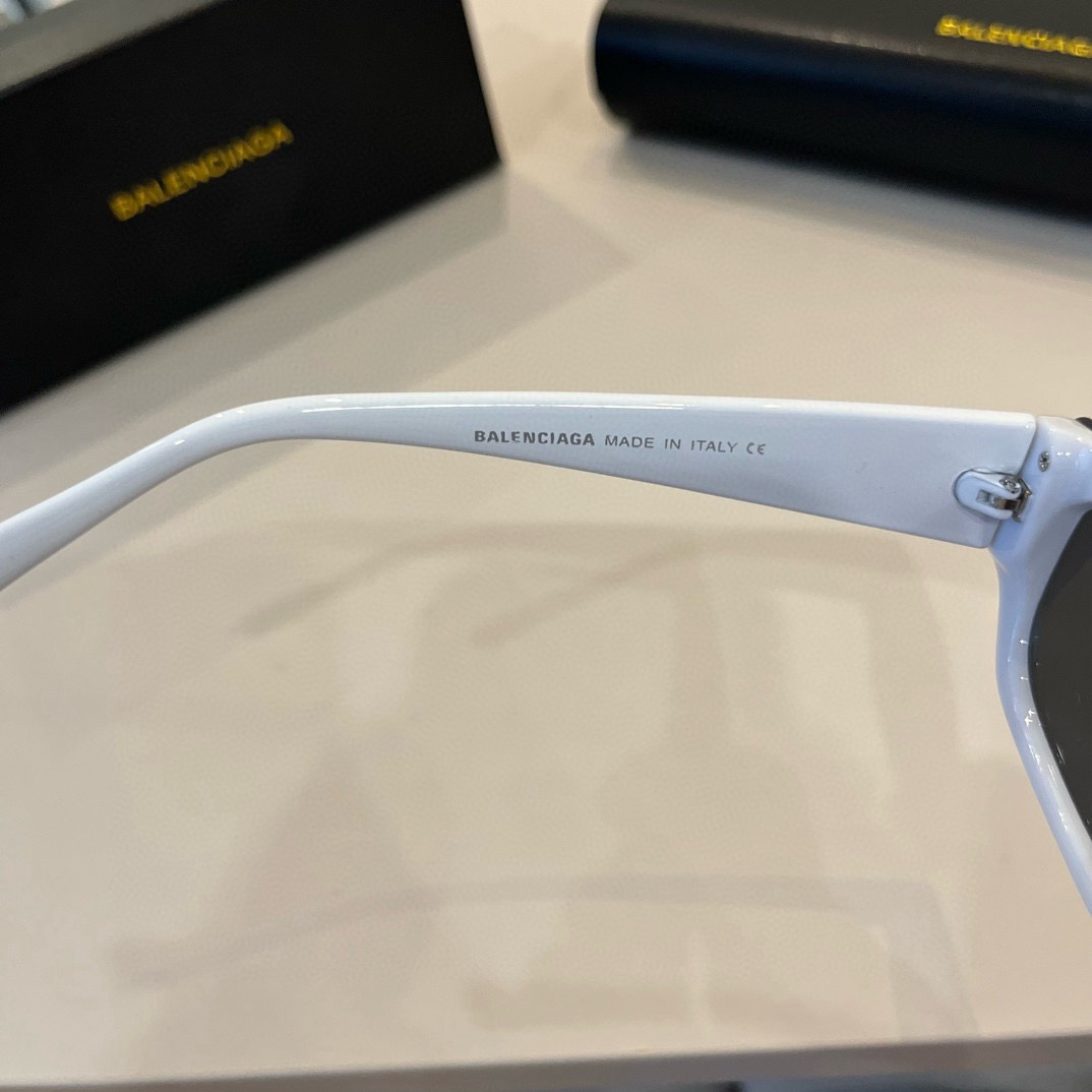 Top Quality B*alenciaga Glasses