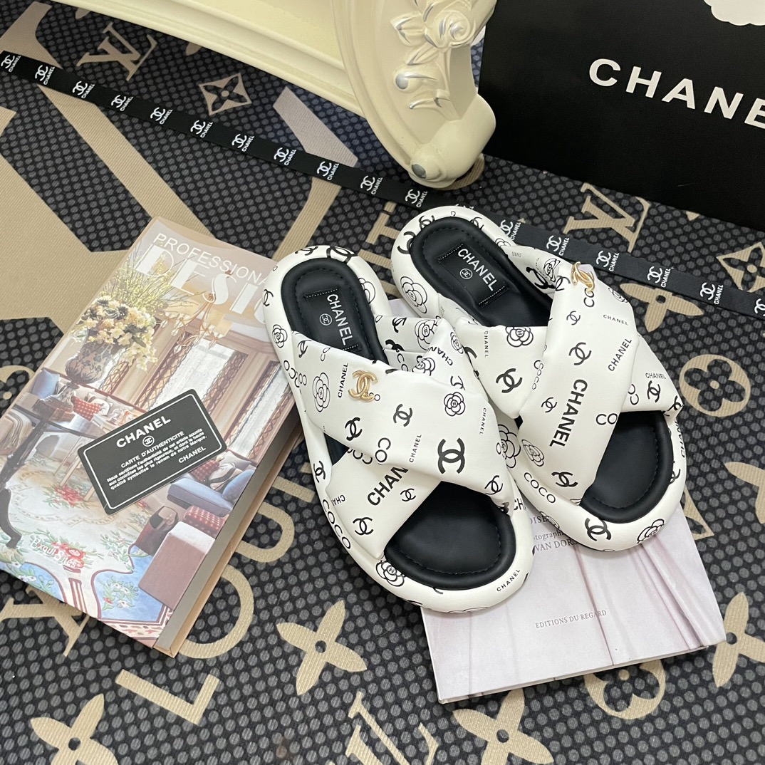 Women Top Quality C*hanel shoes