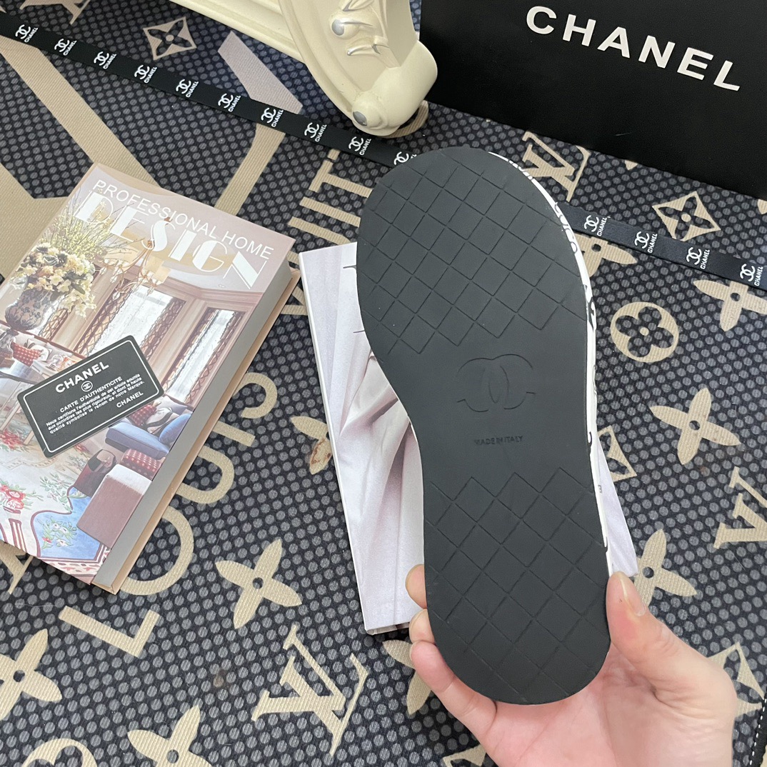 Women Top Quality C*hanel shoes