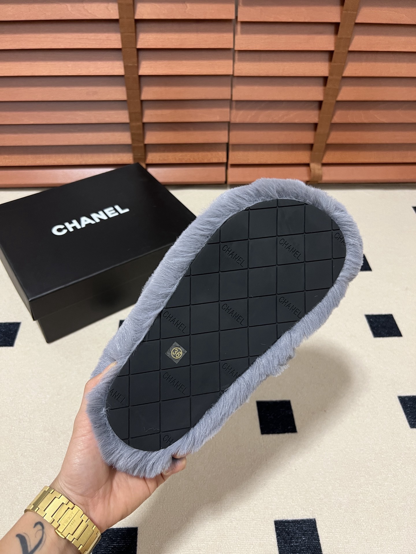 Women Top Quality C*hanel shoes