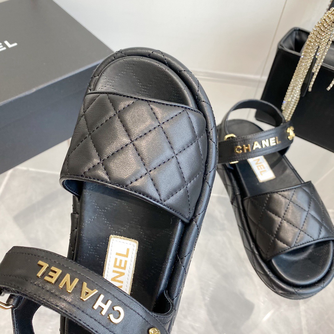 Women Top Quality C*hanel shoes