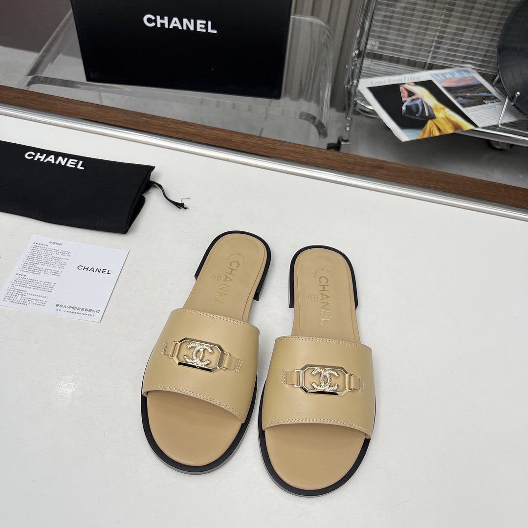 Women Top Quality C*hanel shoes