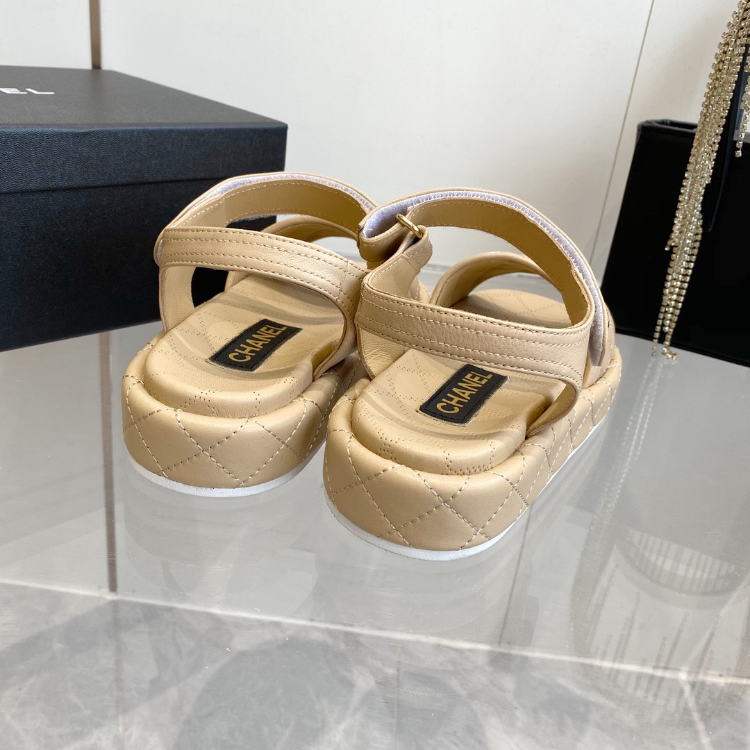 Women Top Quality C*hanel shoes