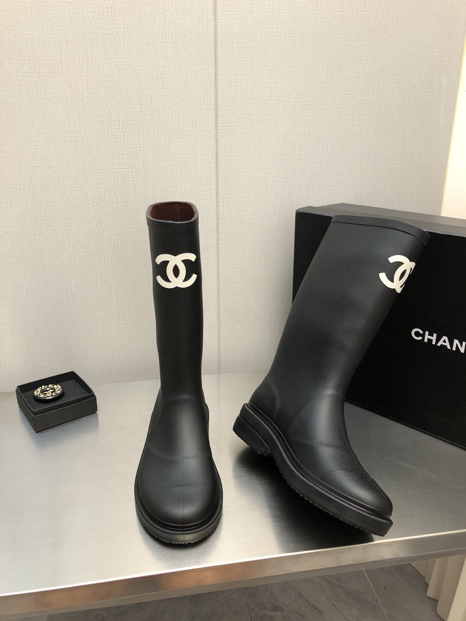 Women Top Quality C*hanel shoes