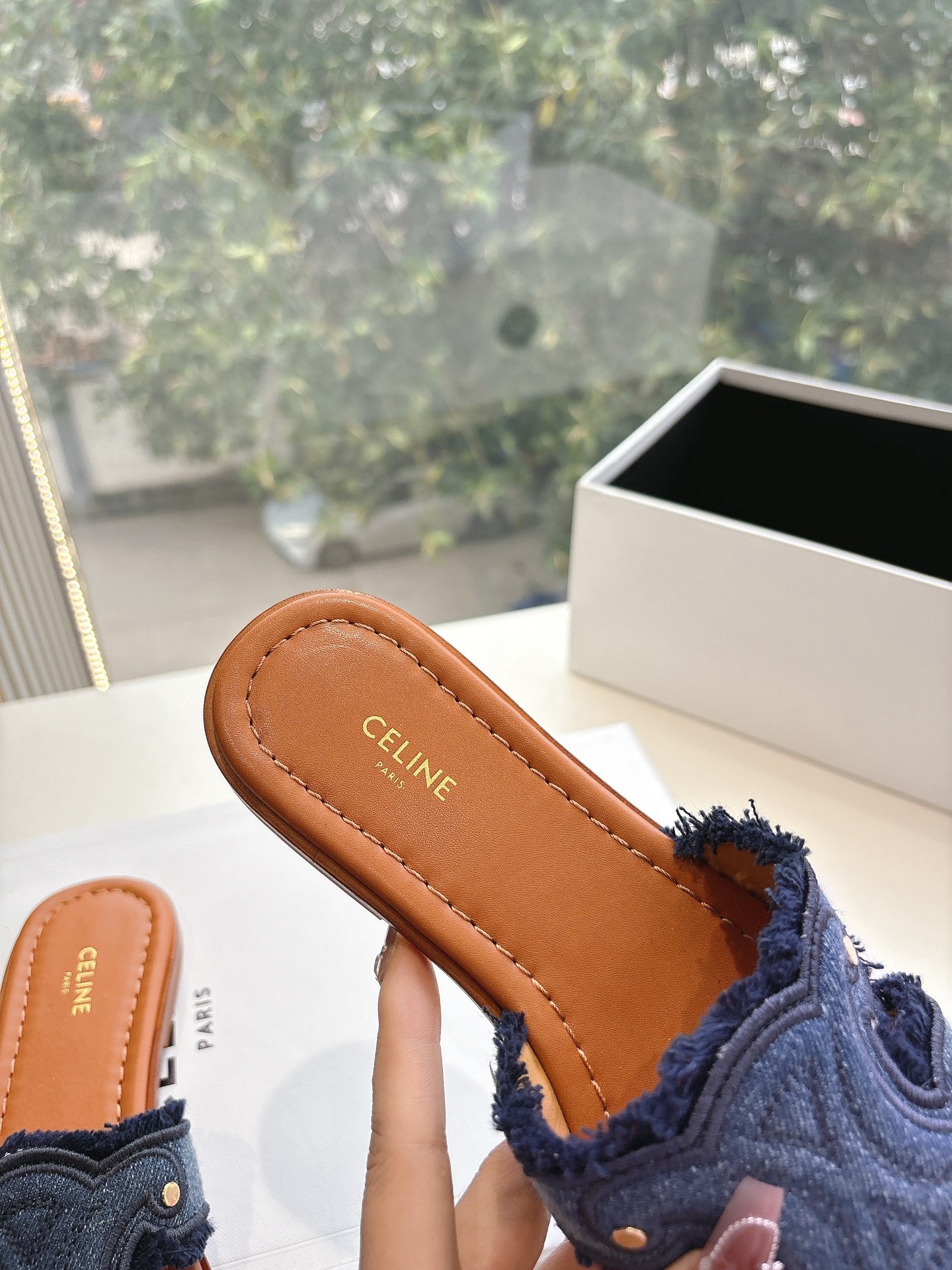 Women Top Quality C*eline shoes