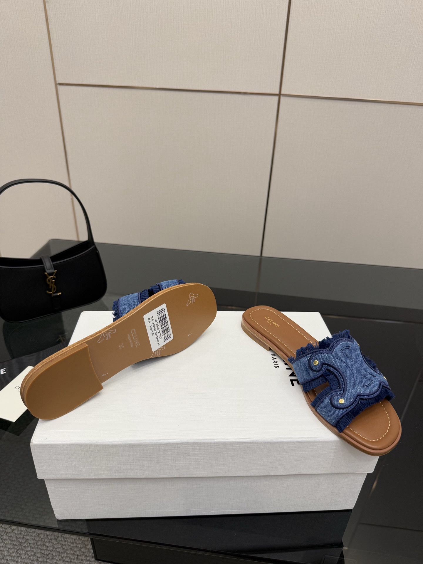 Women Top Quality C*eline shoes