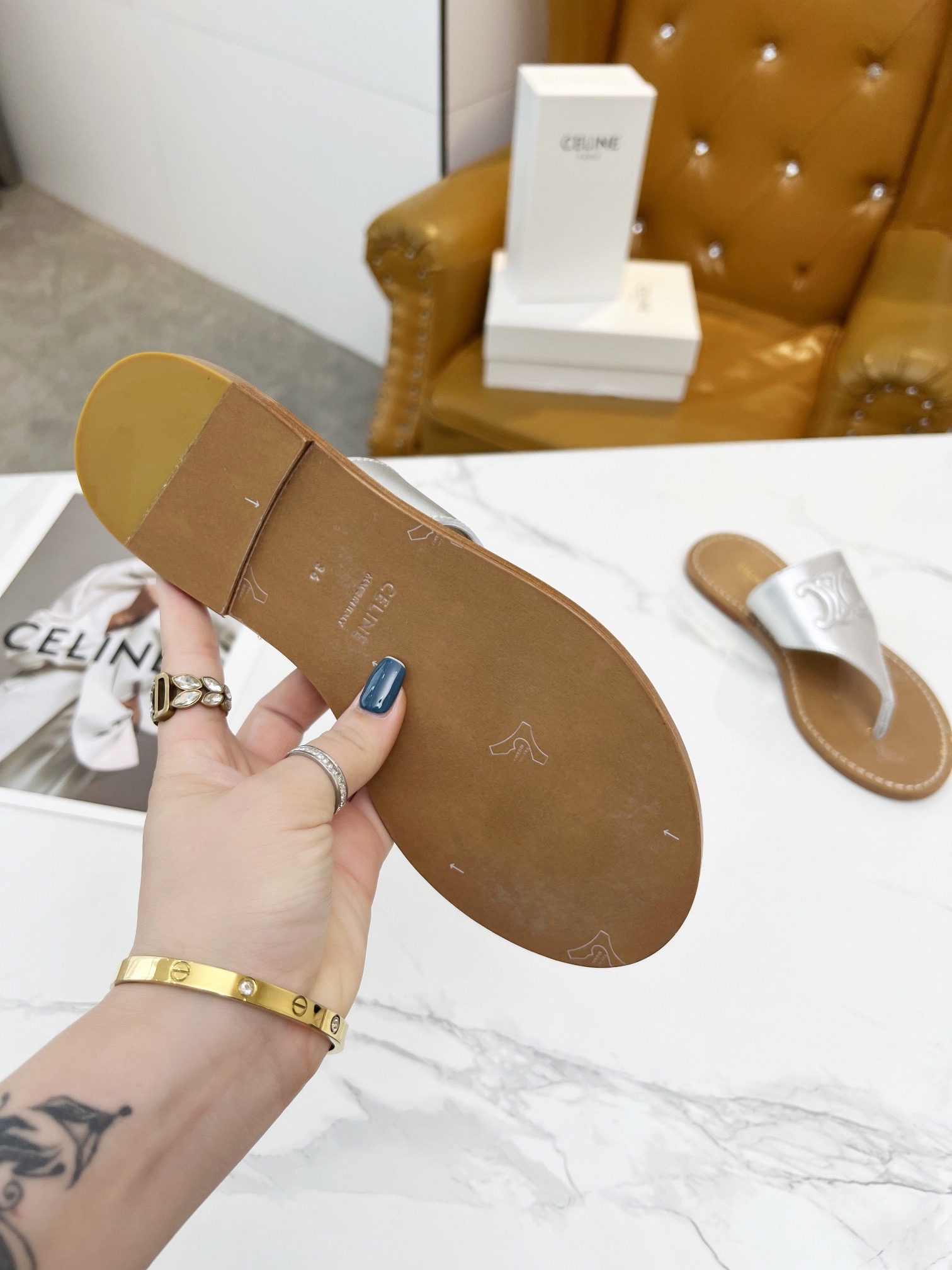 Women Top Quality C*eline shoes