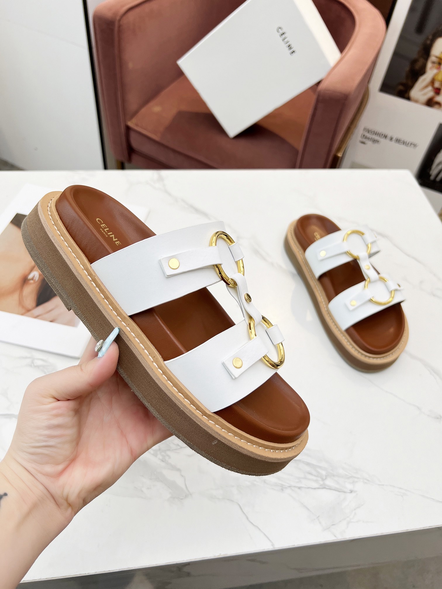 Women Top Quality C*eline shoes