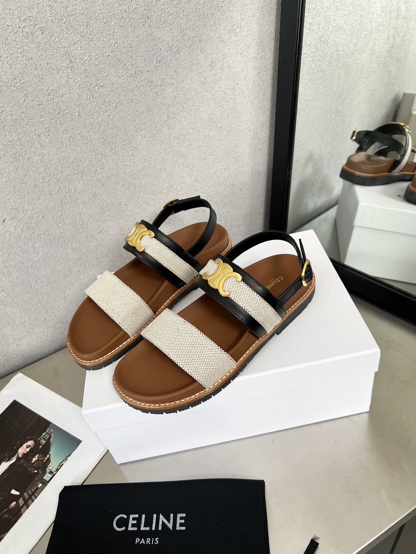 Women Top Quality C*eline shoes