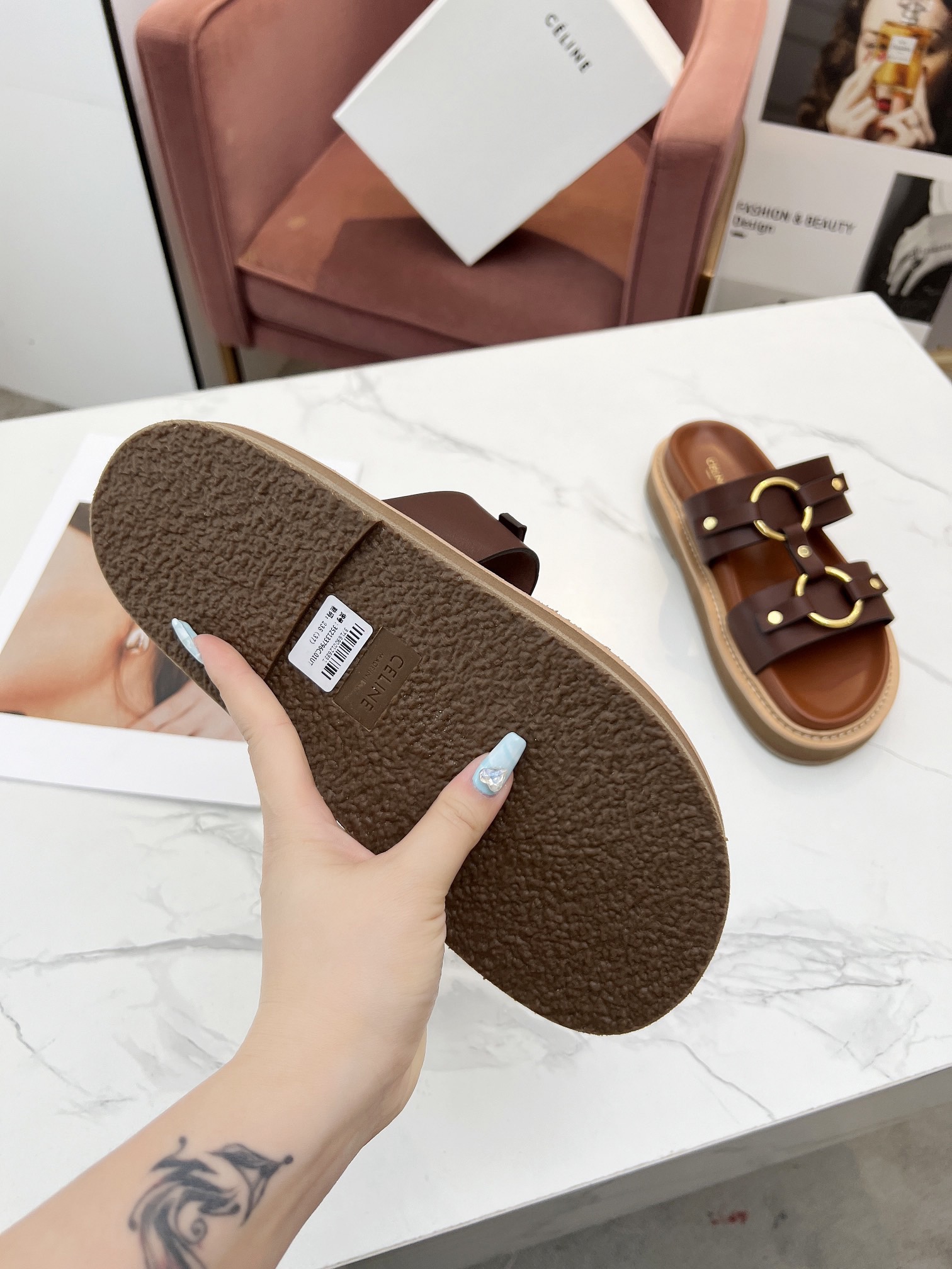 Women Top Quality C*eline shoes