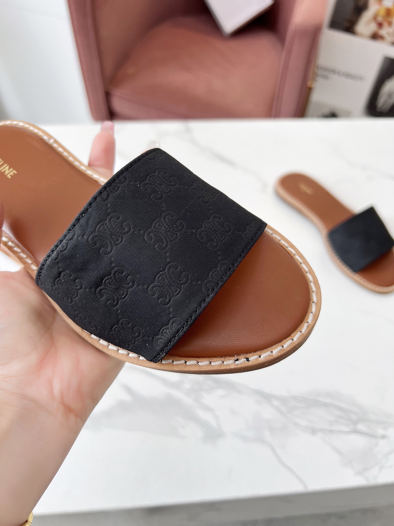 Women Top Quality C*eline shoes