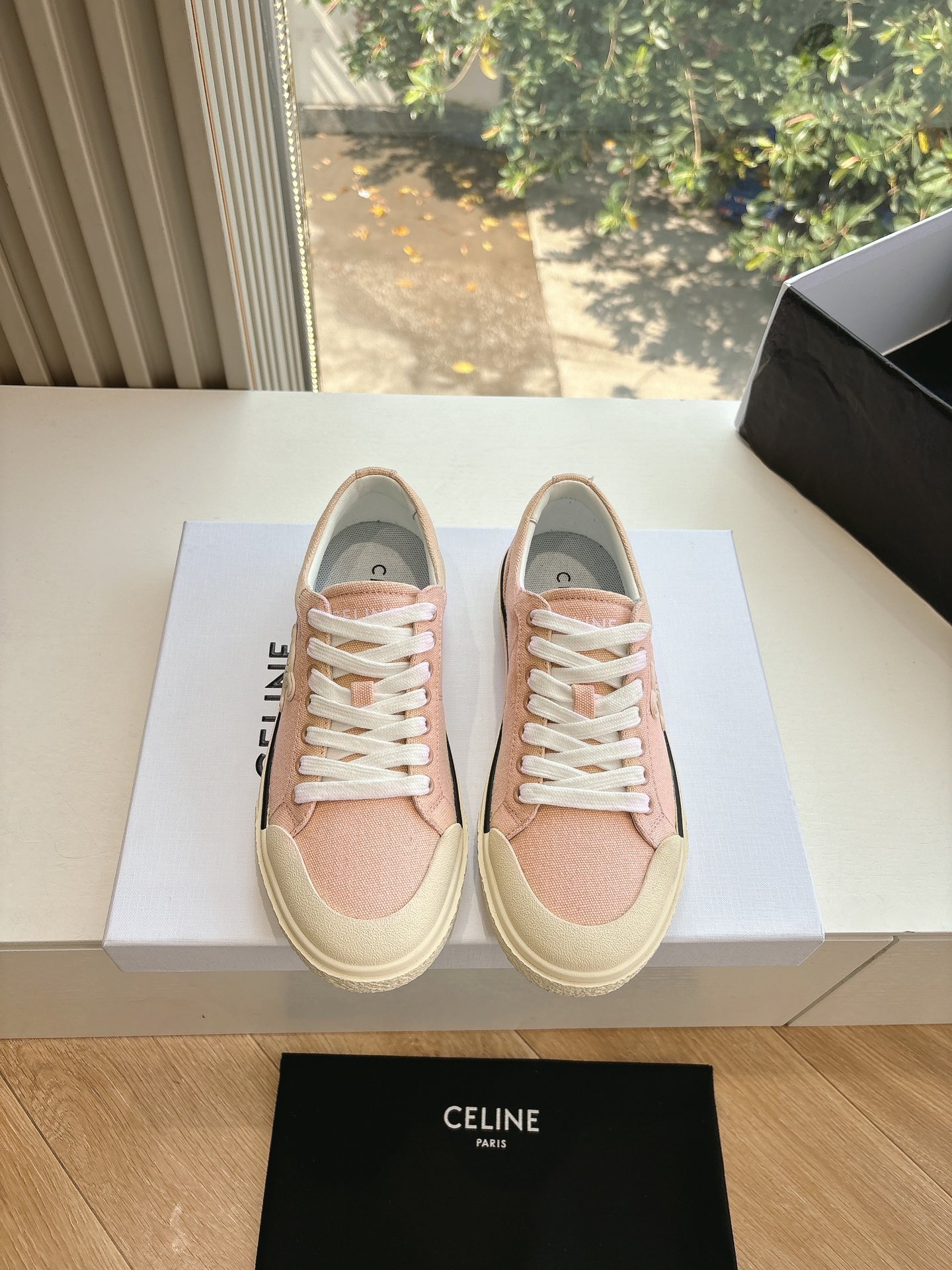 Women Top Quality C*eline shoes