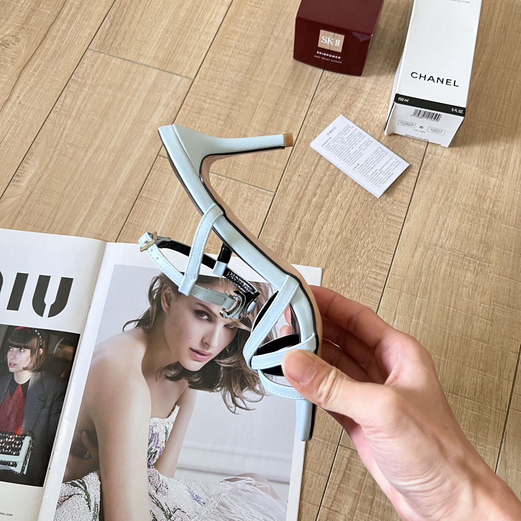 Women Top Quality C*eline shoes