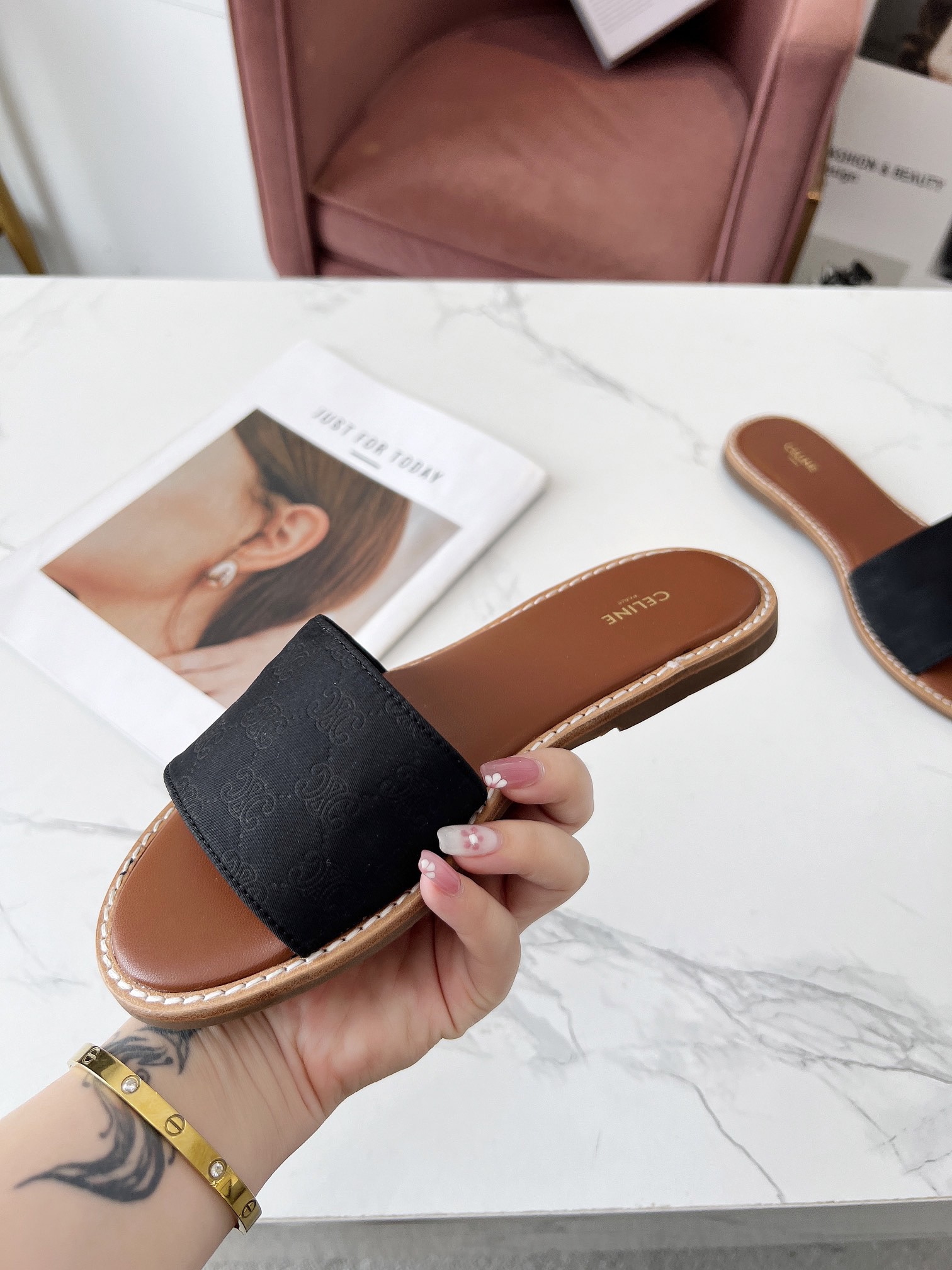 Women Top Quality C*eline shoes