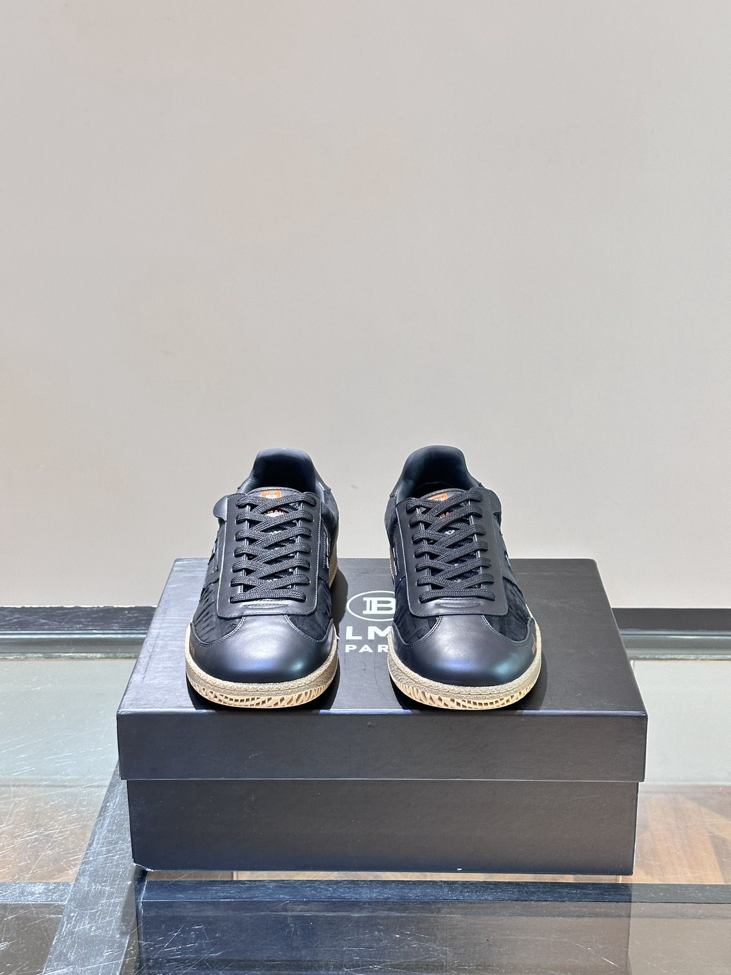 Women Men Top Quality B*almain shoes