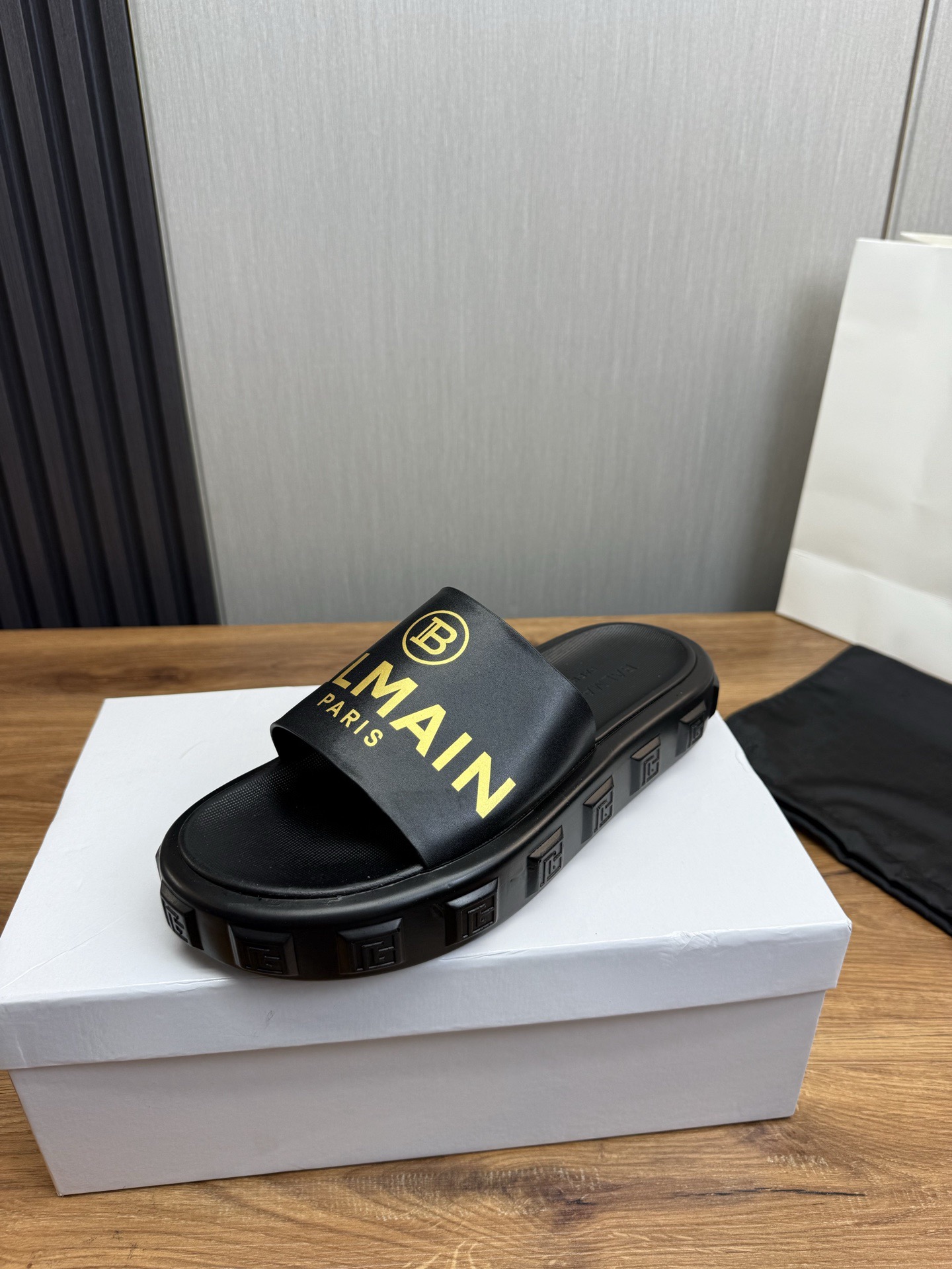 Women Men Top Quality B*almain shoes