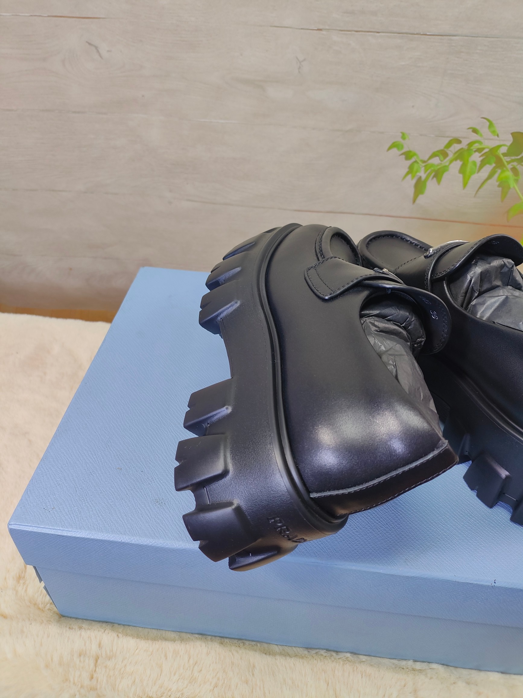 Women Men Top Quality P*rada shoes