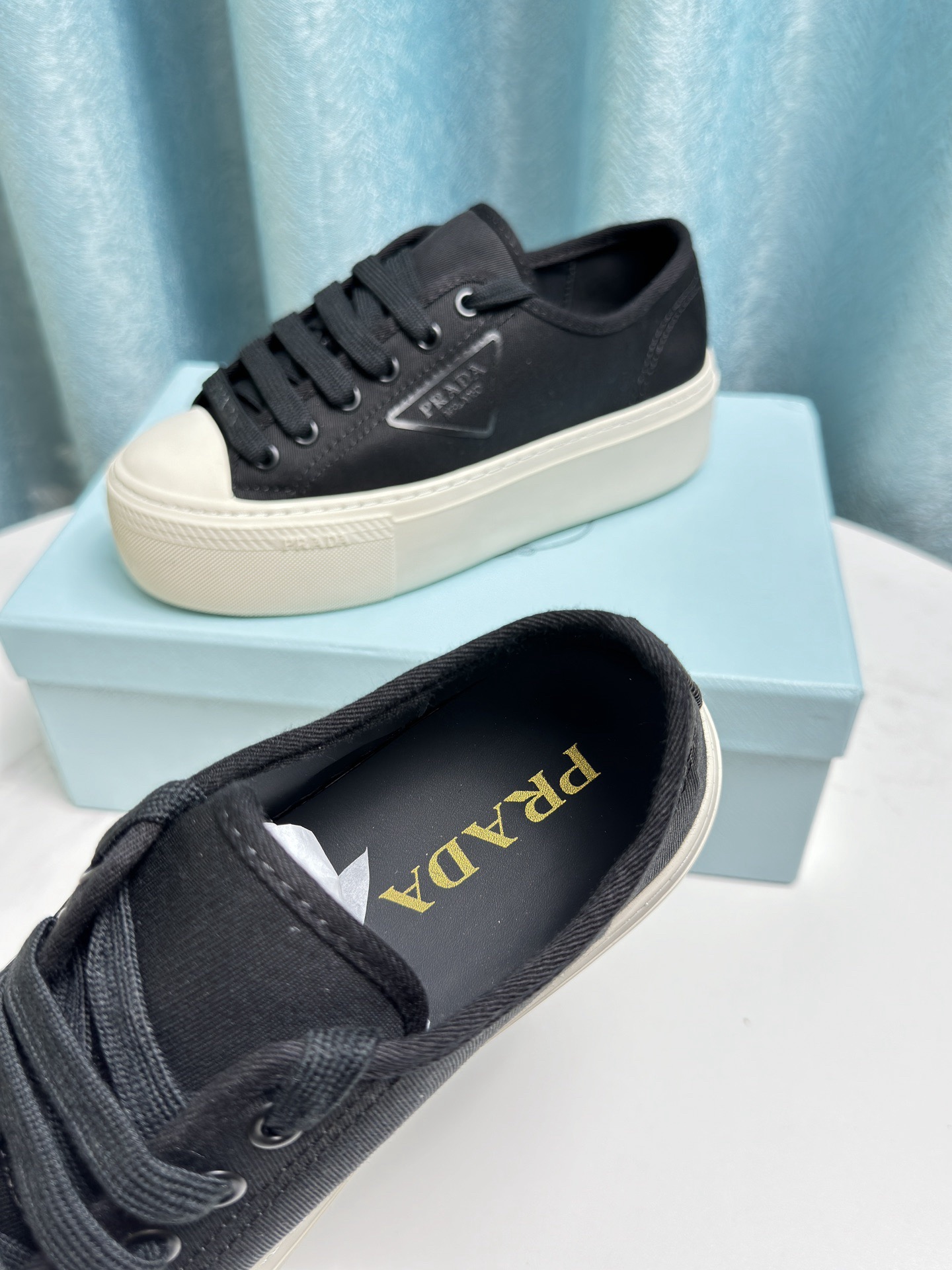 Women Men Top Quality P*rada shoes