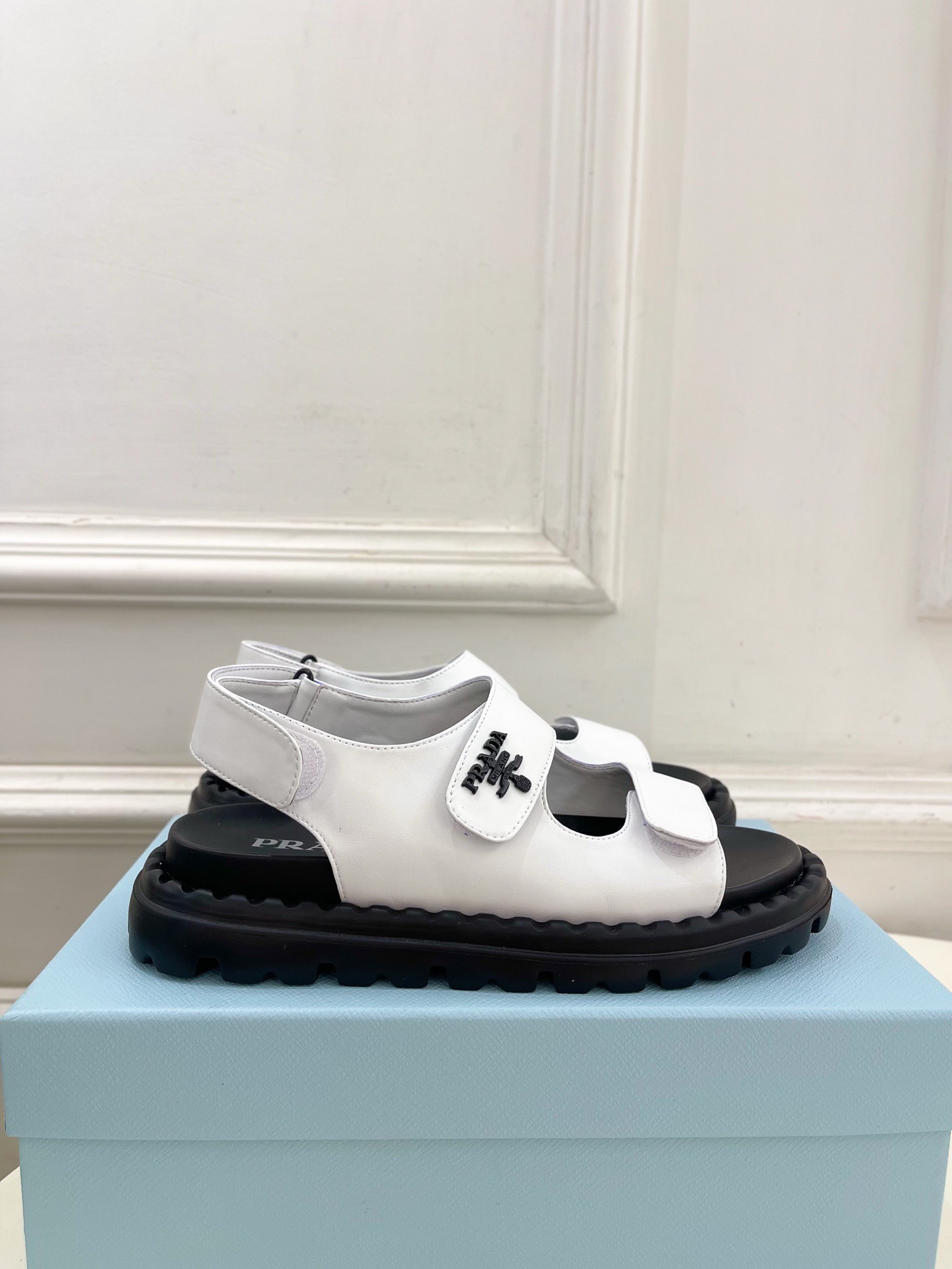 Women Men Top Quality P*rada shoes