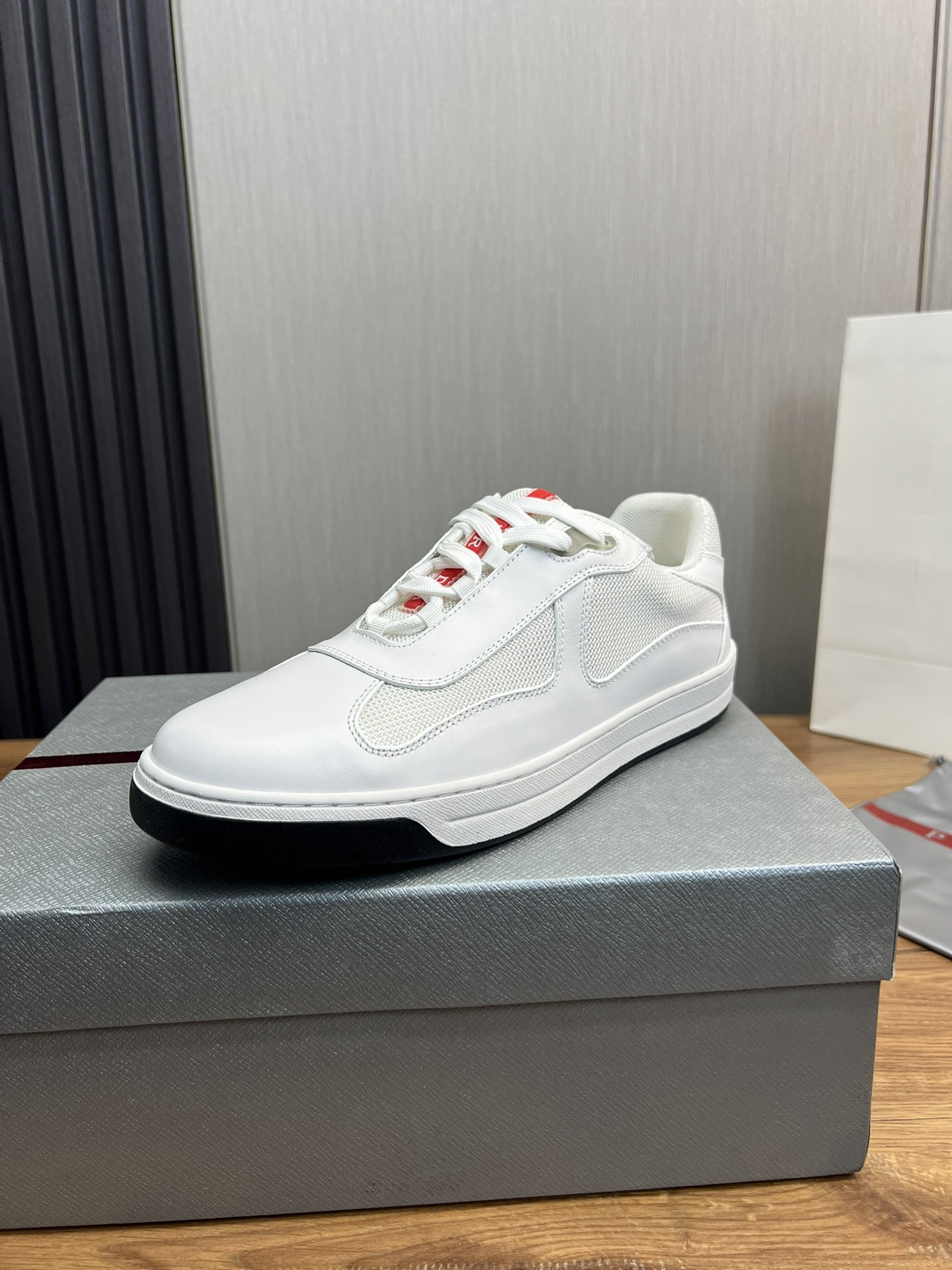 Women Men Top Quality P*rada shoes