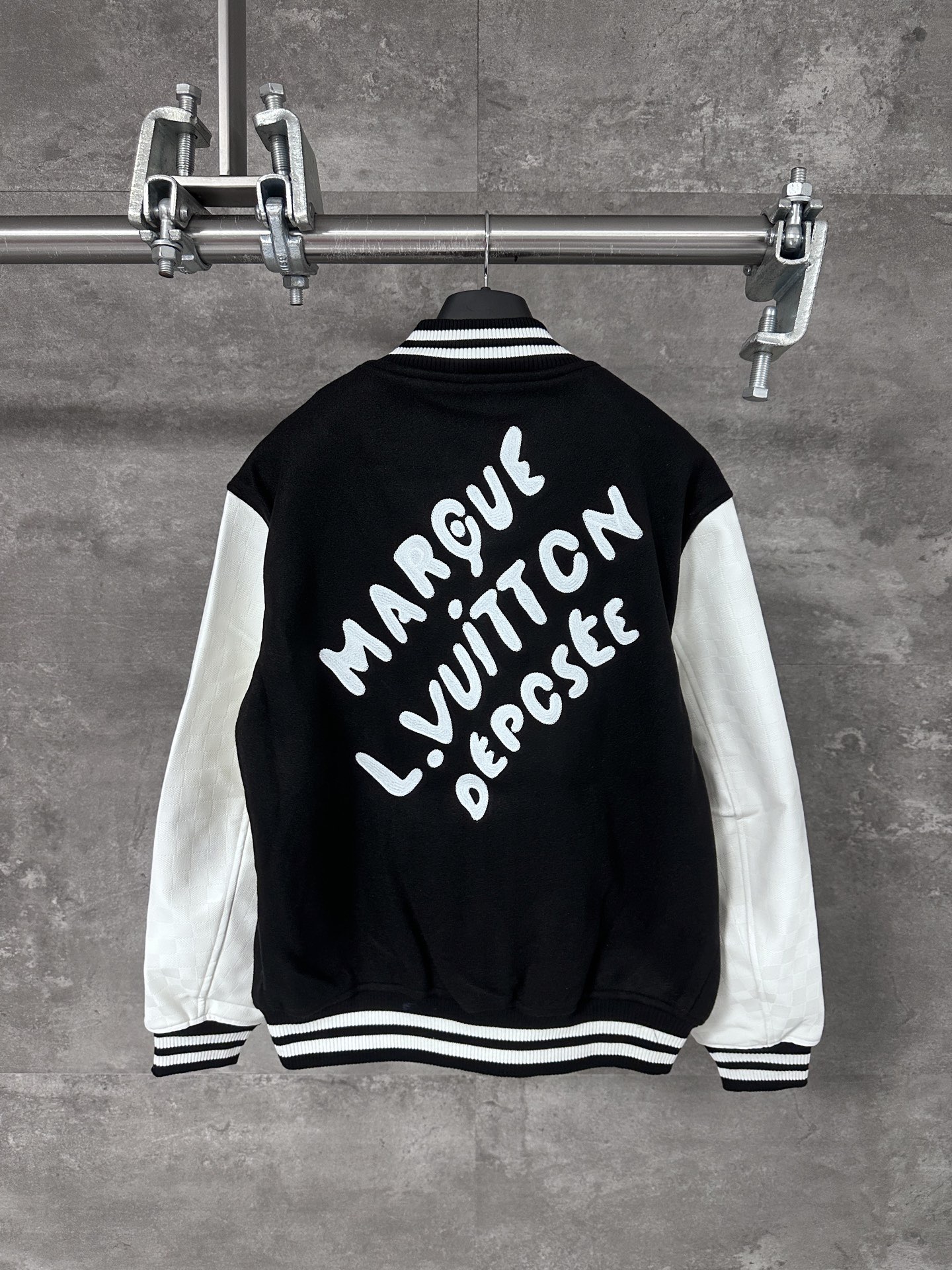 L*V Louis Vuitt*on Top Quality 1:1 Jacket